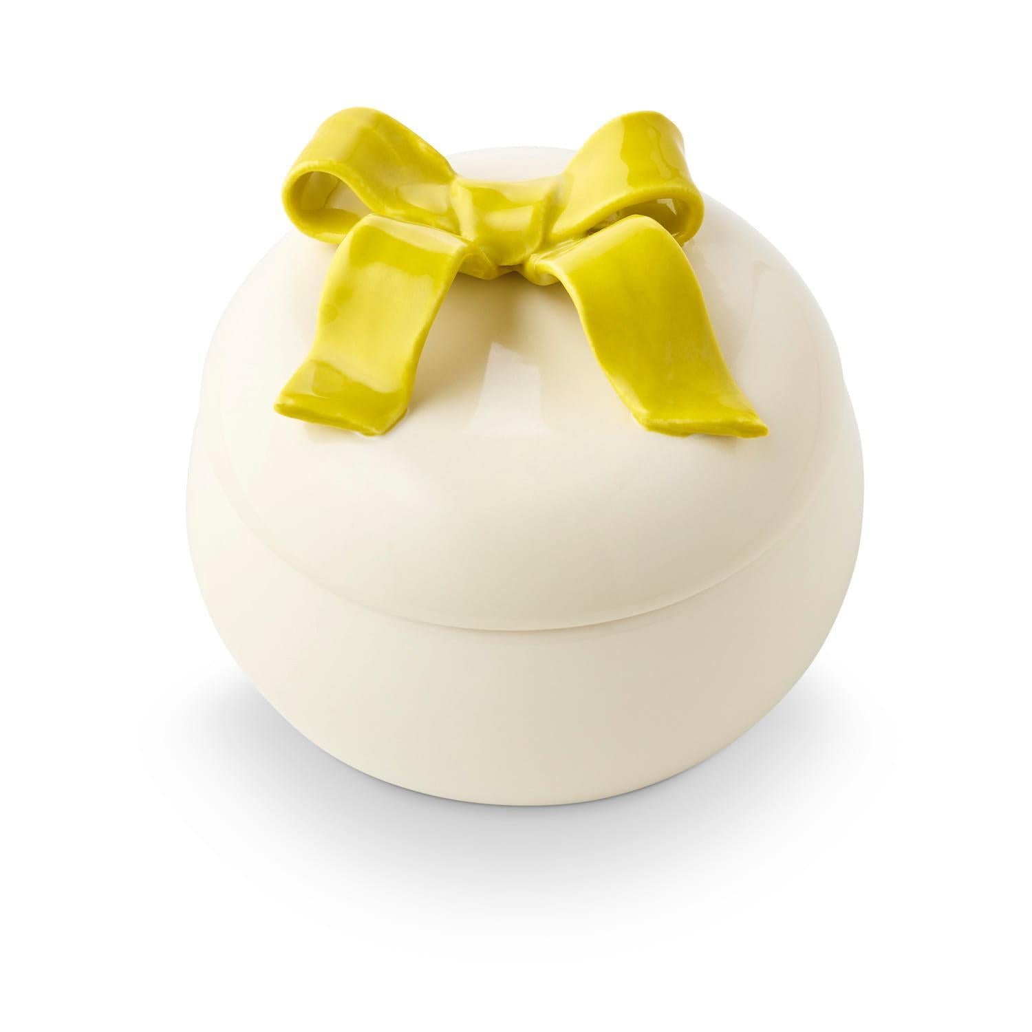 Oleander Oak Bow Candle