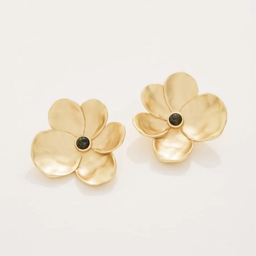 Viola Black Earrings