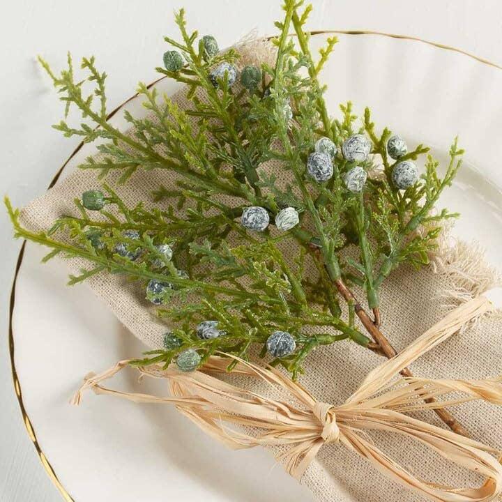 Weatherproof Cedar Juniper Spray