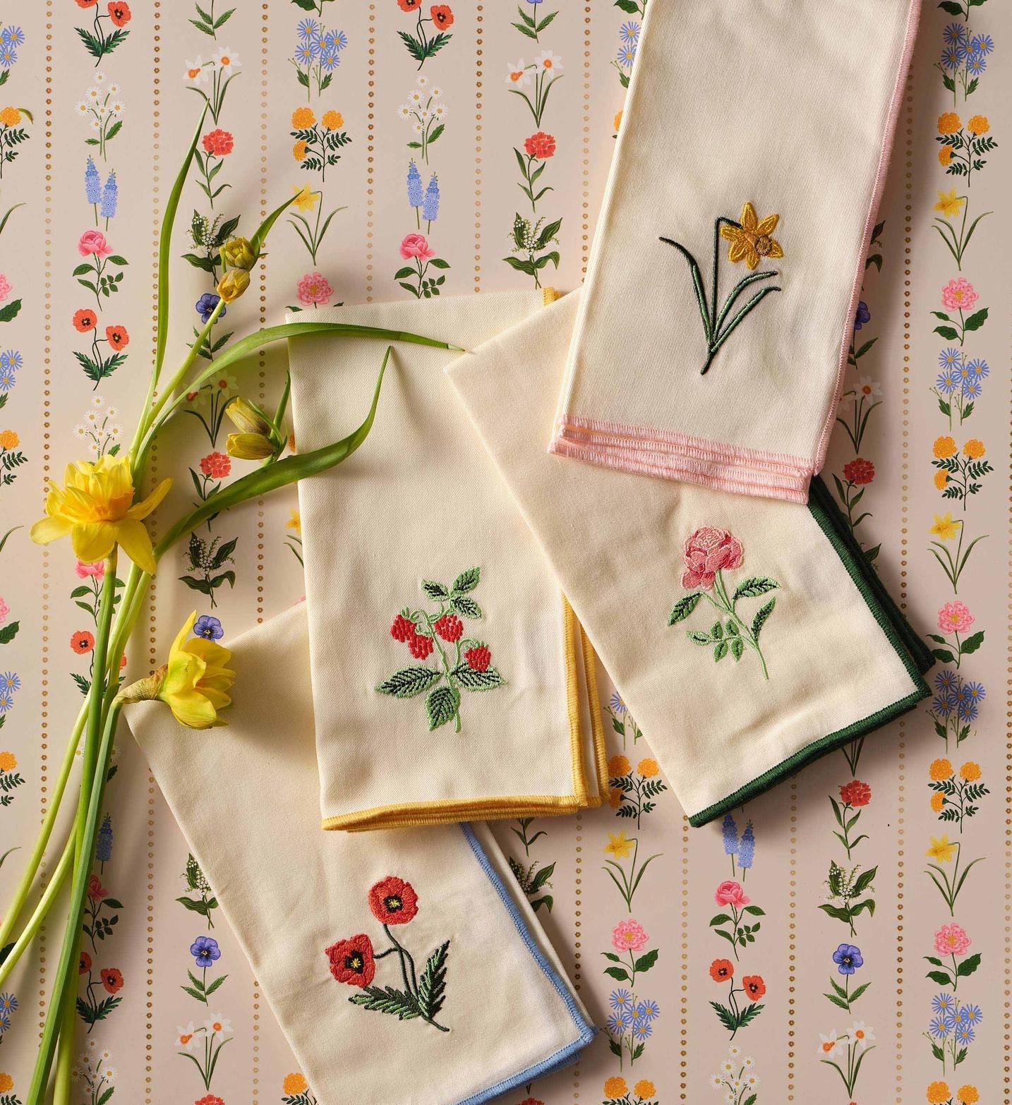 Garden Study Embroidered Napkin Set
